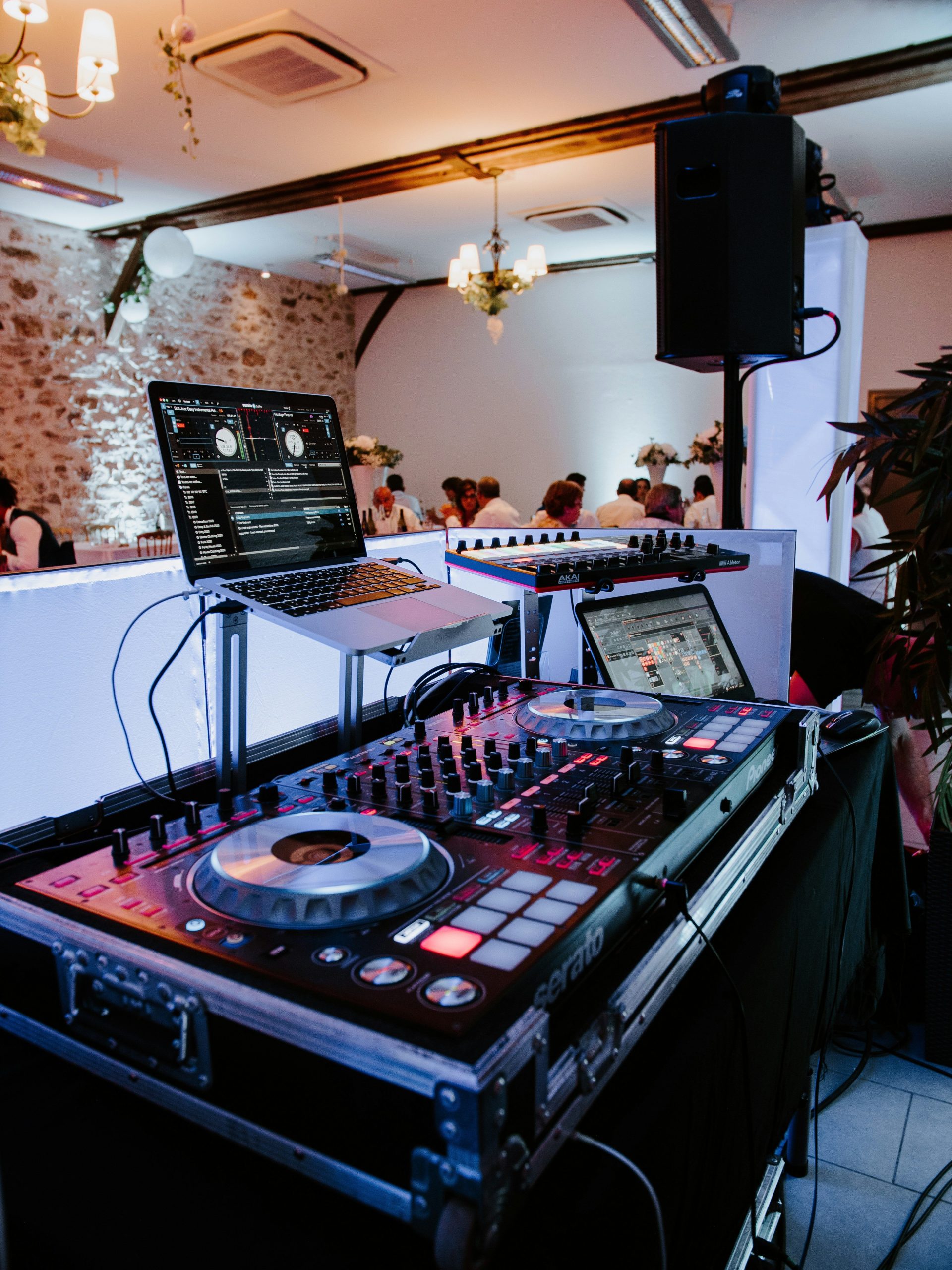 black and white dj mixer