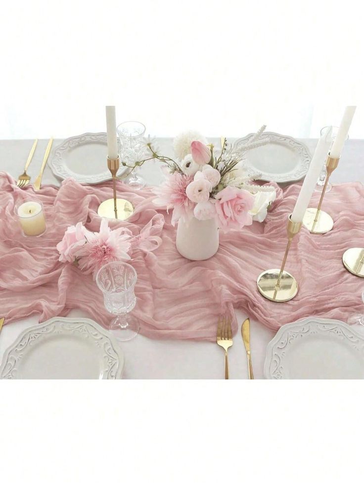 Décor de table romantique élégante